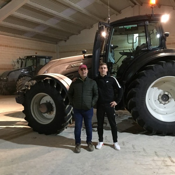 Entrega de Valtra T194 Active en Ejea de los Caballeros (Zaragoza)