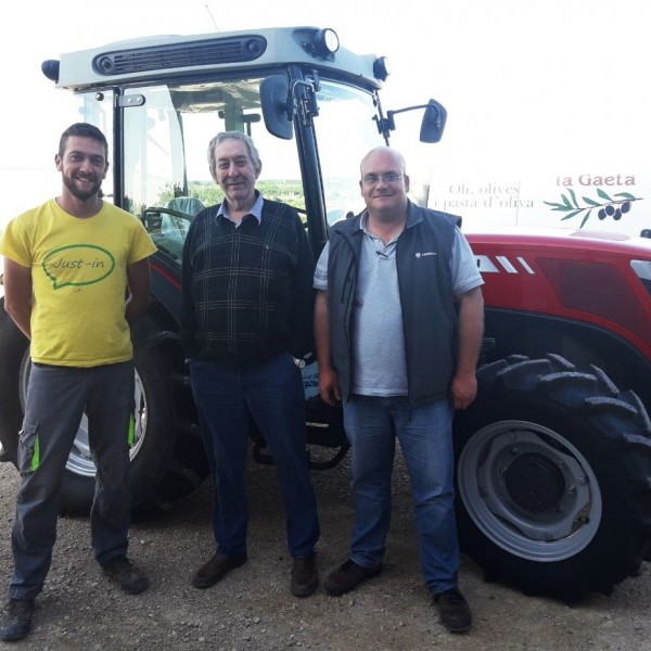 Entrega de maquinaria en Villalba de los arcos (Tarragona)