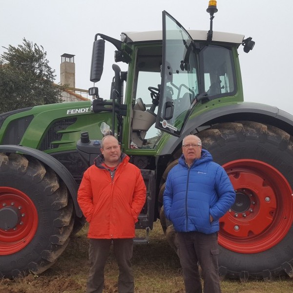 Entrega de Fendt 824 Profi Plus