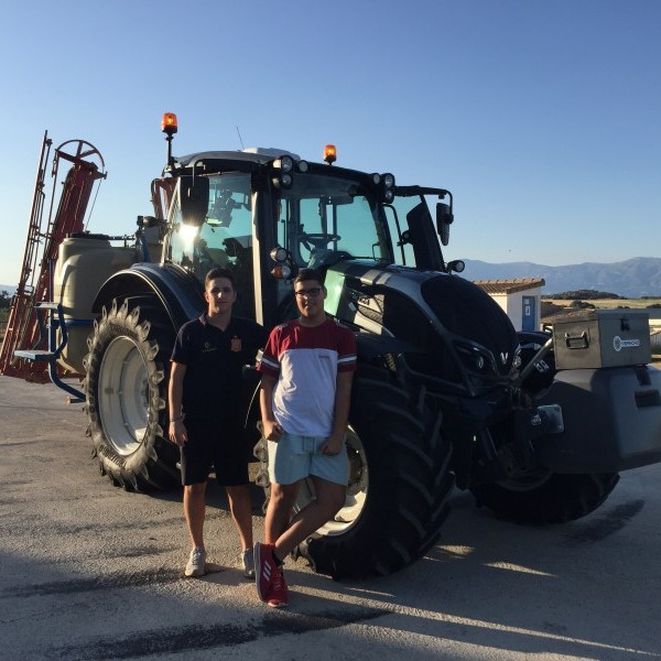 Entrega  reciente de Tractor Valtra N 174 Direct en Torres de Montes (Huesca)